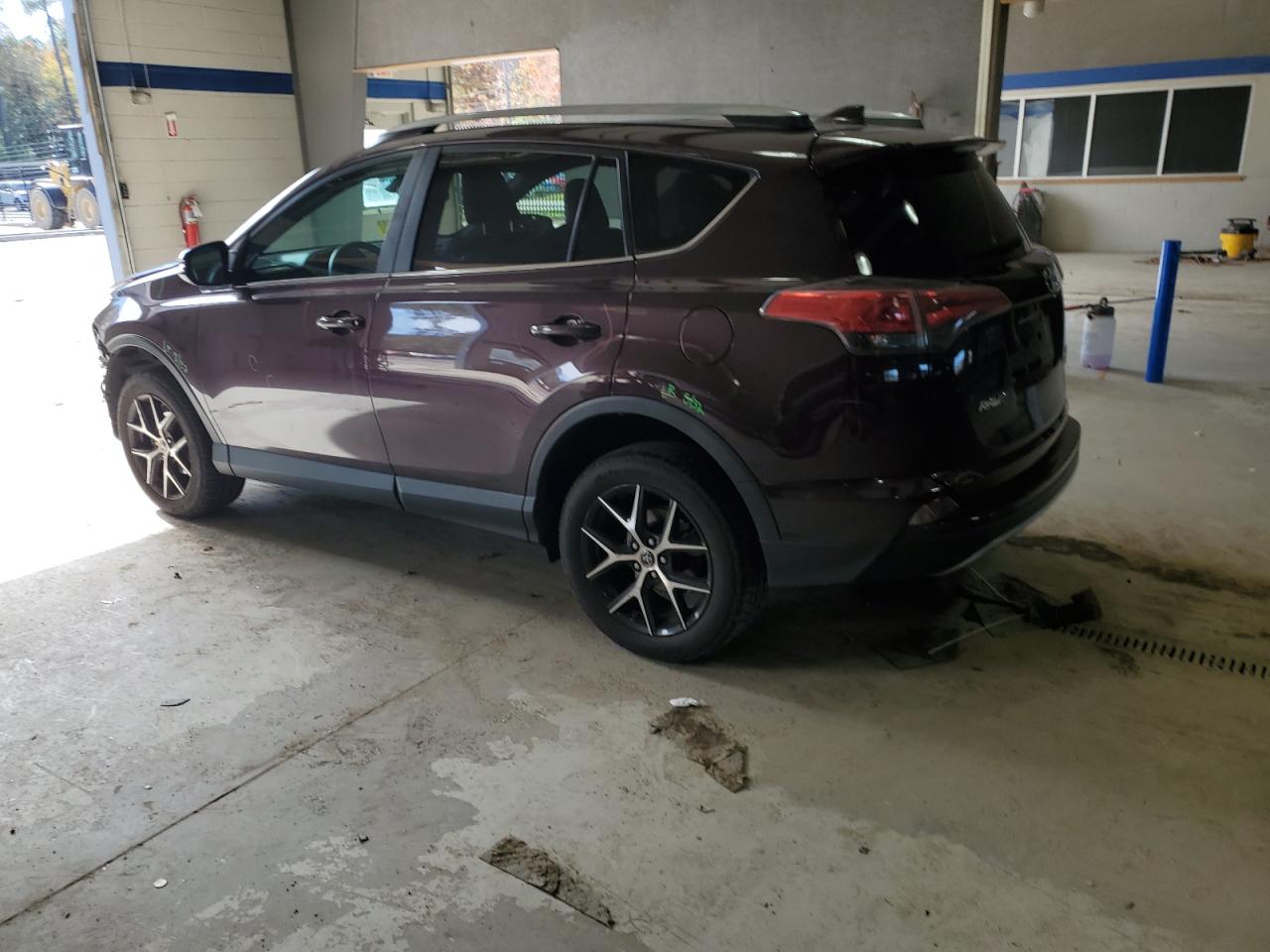 TOYOTA RAV4 SE