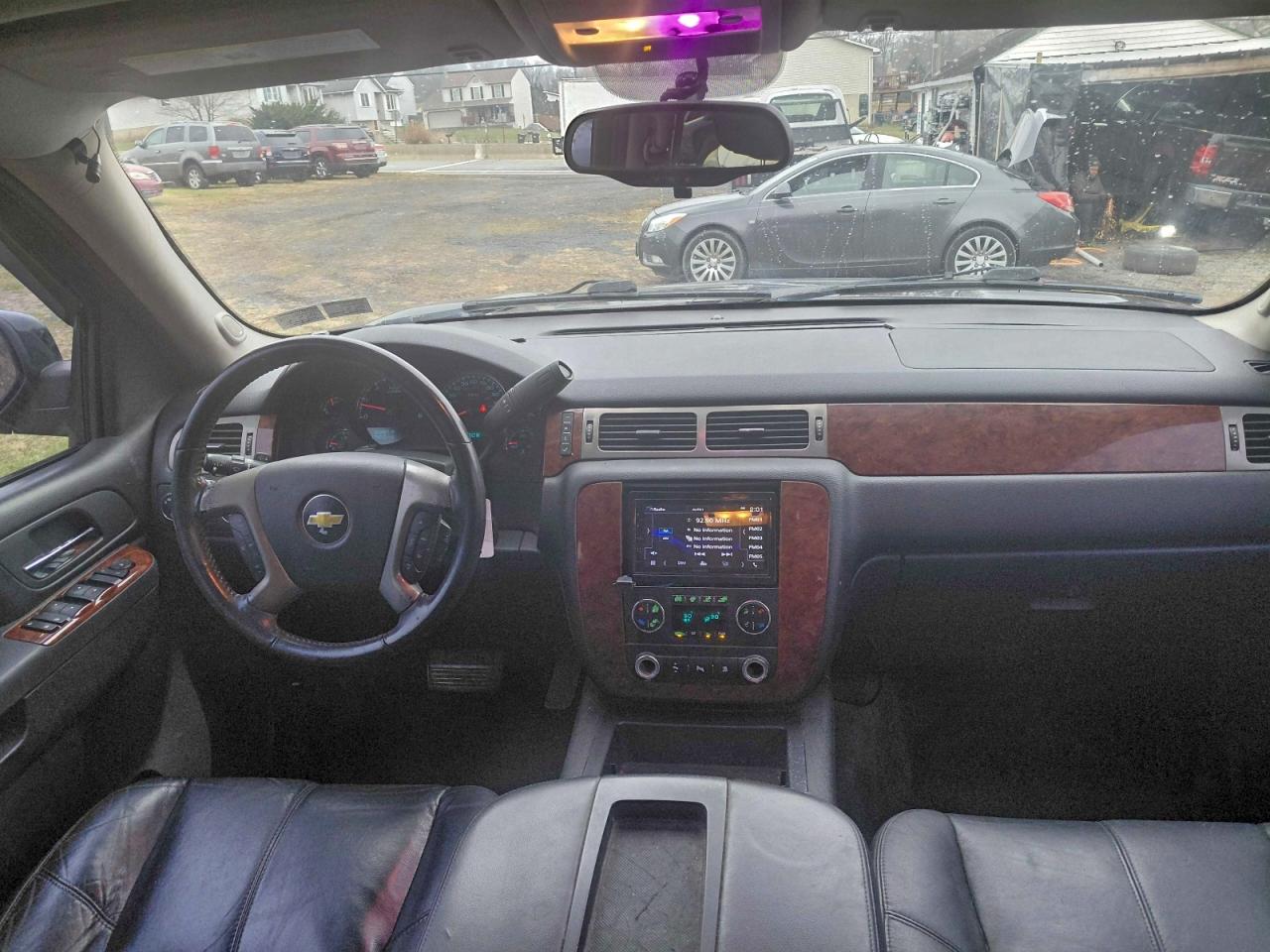 CHEVROLET SUBURBAN K1500 LT