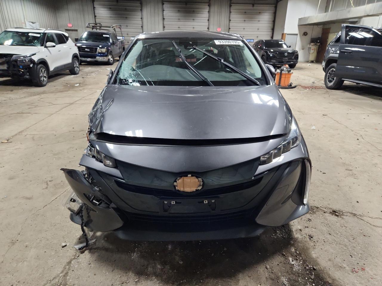 TOYOTA PRIUS PRIME LE