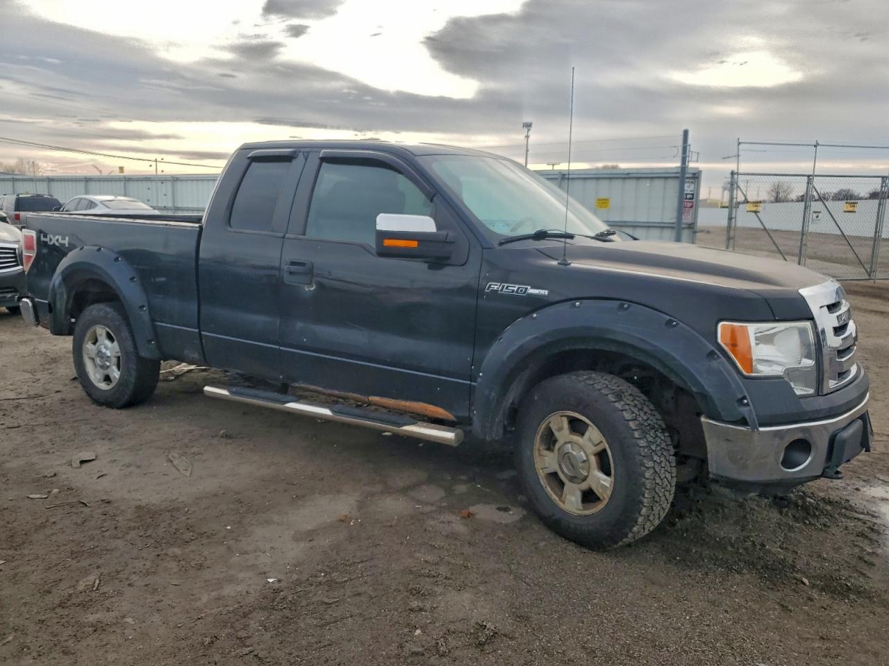 FORD F-150 SUPER CAB
