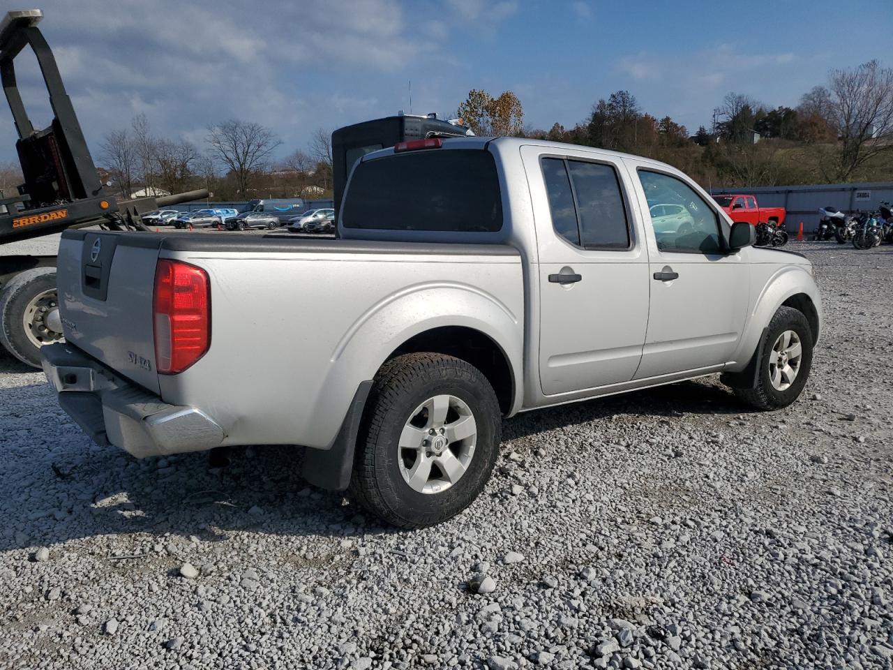 NISSAN FRONTIER S