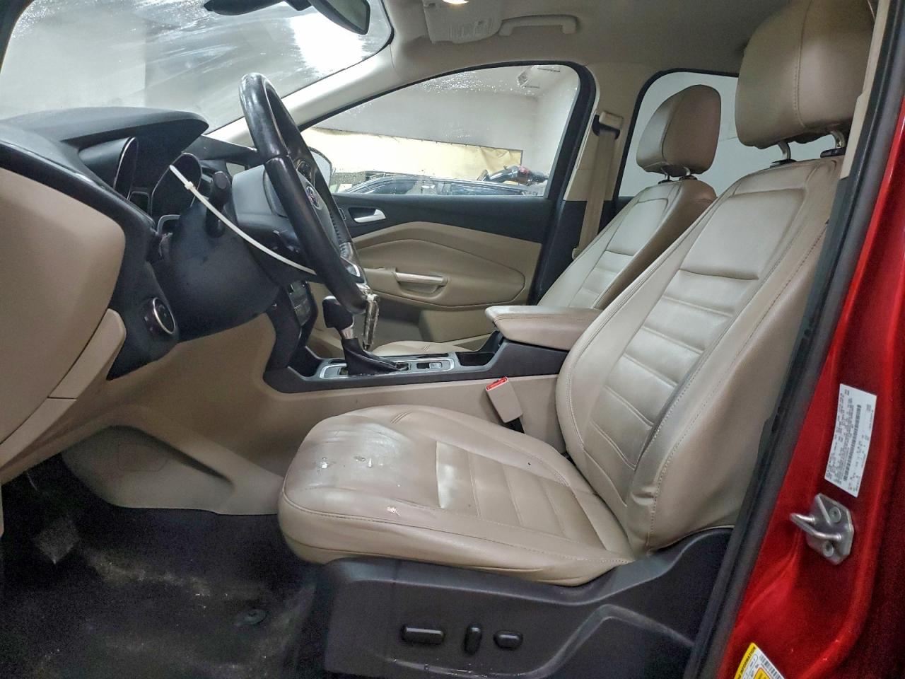 FORD ESCAPE TITANIUM