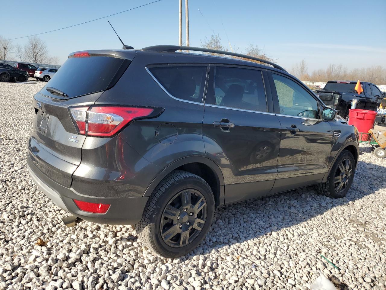 FORD ESCAPE SE
