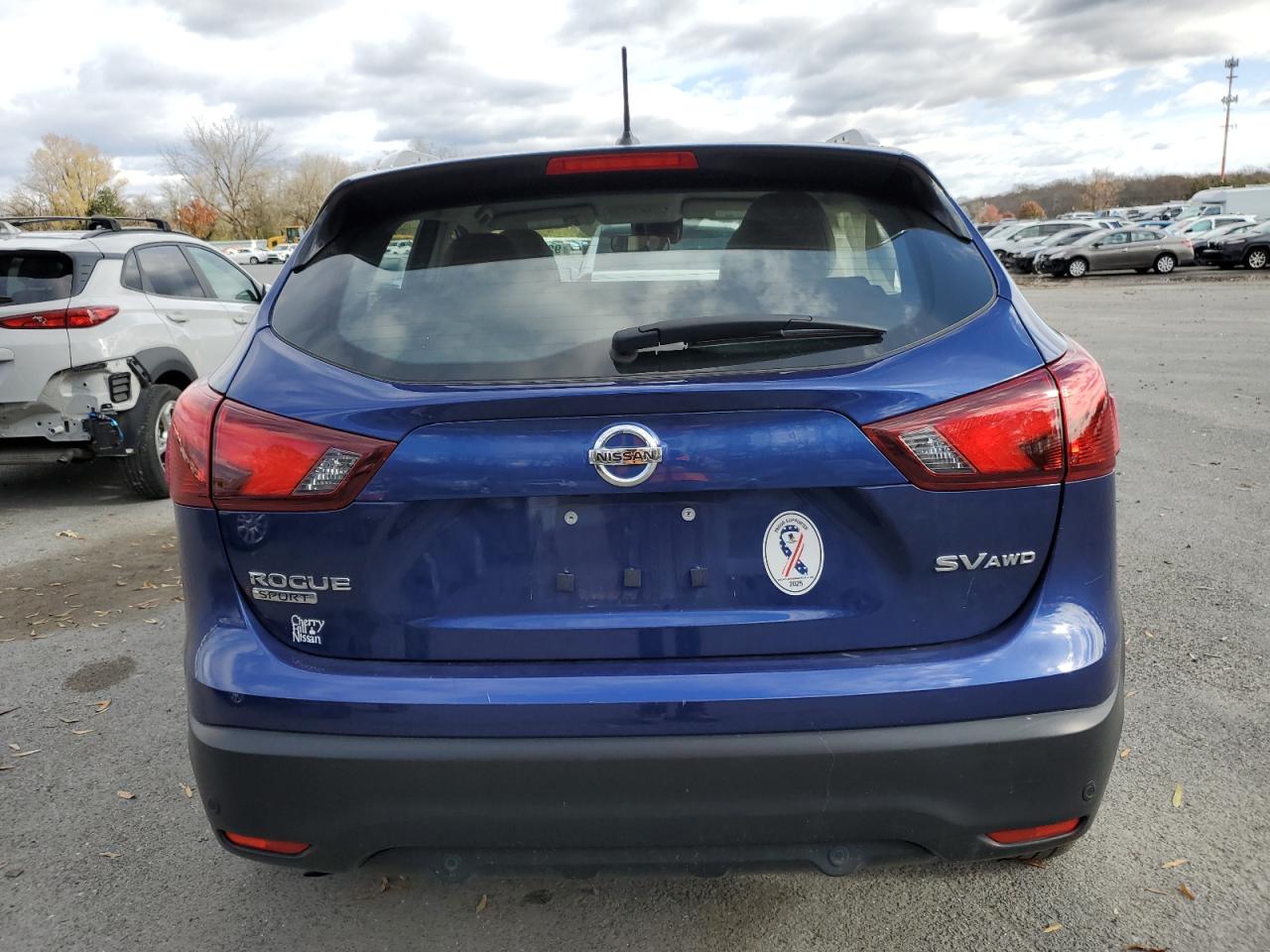 NISSAN ROGUE SPORT S