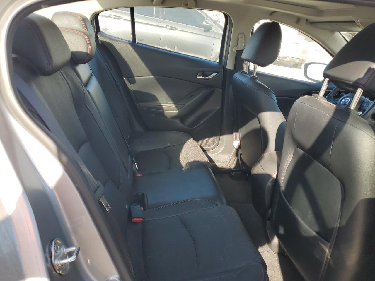 MAZDA 3 GRAND TOURING