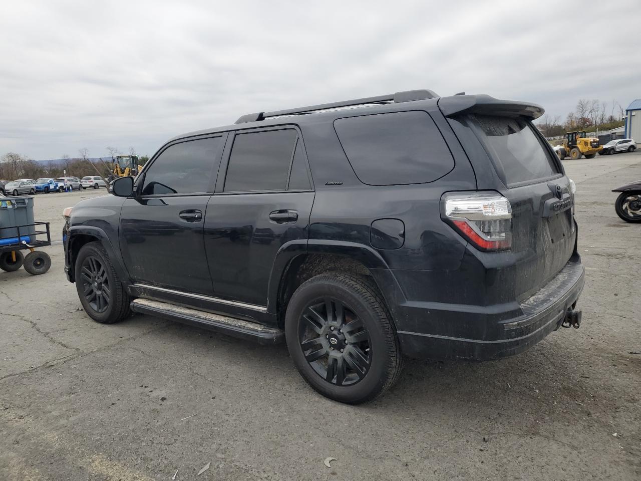 TOYOTA 4RUNNER SR5/SR5 PREMIUM