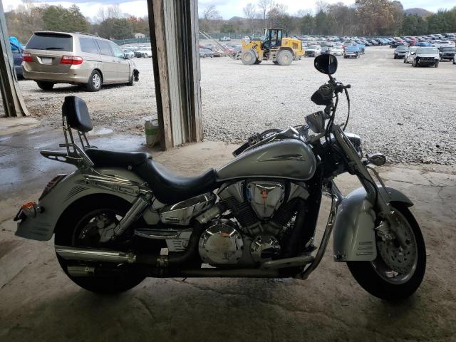 Global Auto Auctions: 2006 HONDA VTX1300 R