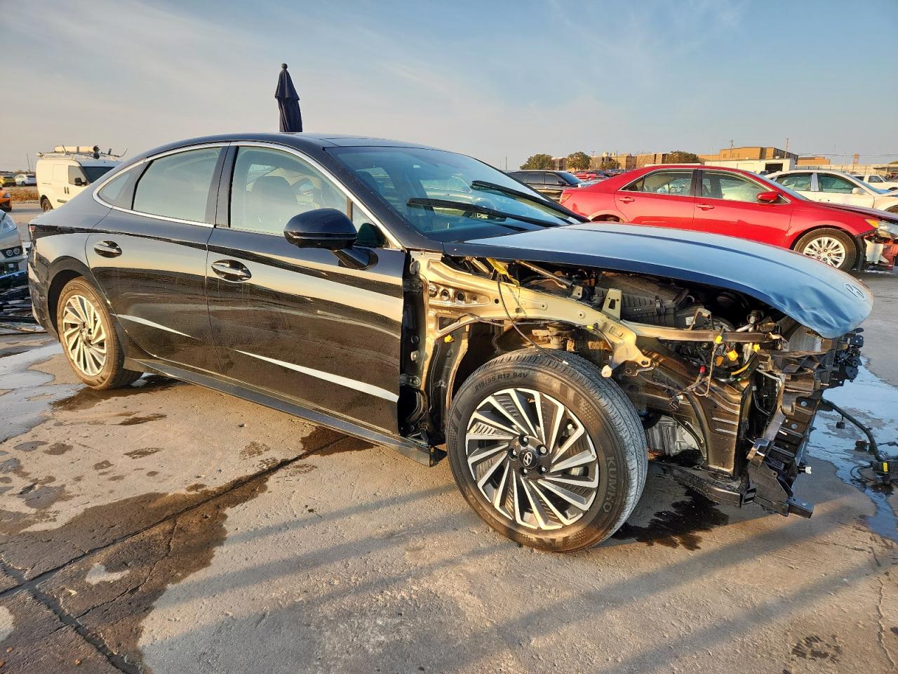 HYUNDAI SONATA HYBRID