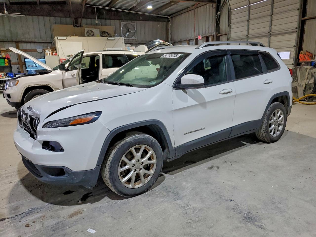 JEEP GRAND CHEROKEE LATITUDE