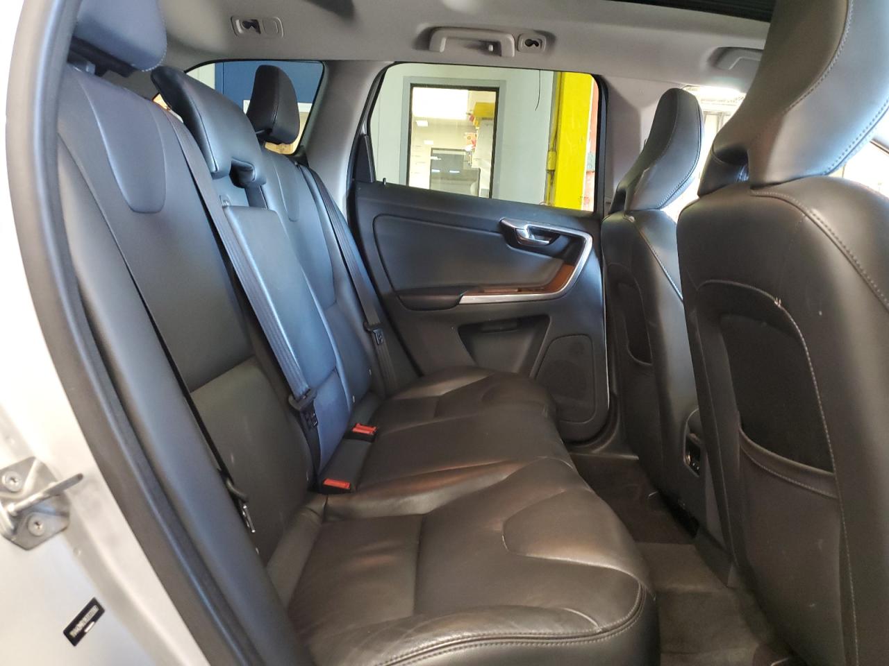 VOLVO XC60 T5 INSCRIPTION