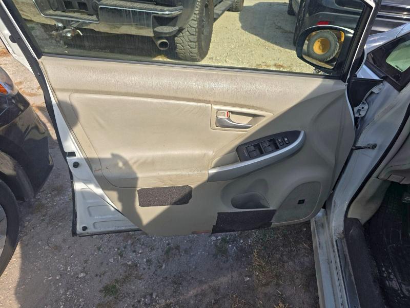 2014 TOYOTA PRIUS #3304609453