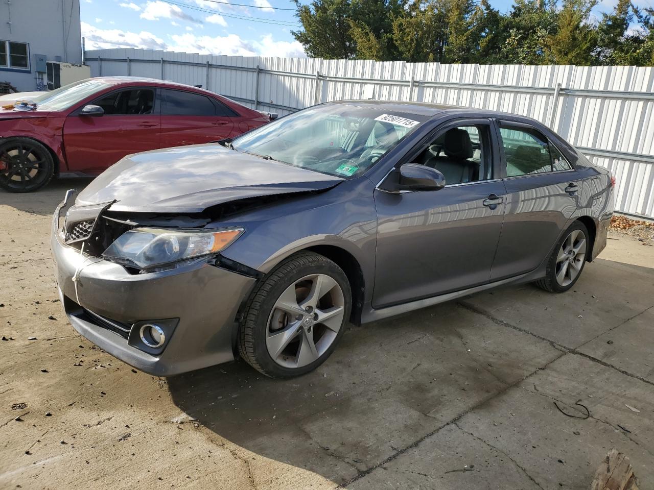 Lot #3302719007 2014 TOYOTA CAMRY SE