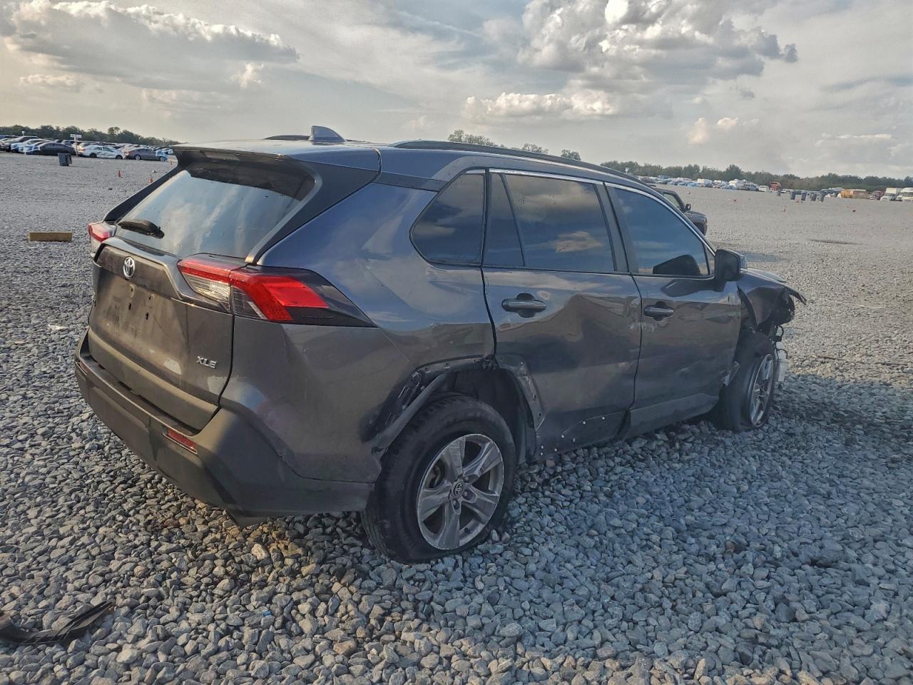 TOYOTA RAV4 XLE
