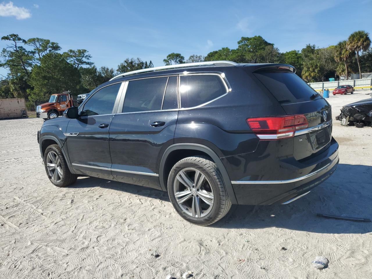 VOLKSWAGEN ATLAS SE