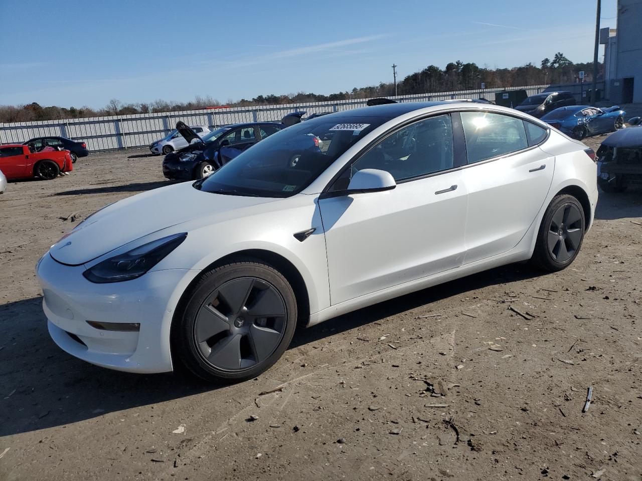 TESLA MODEL 3