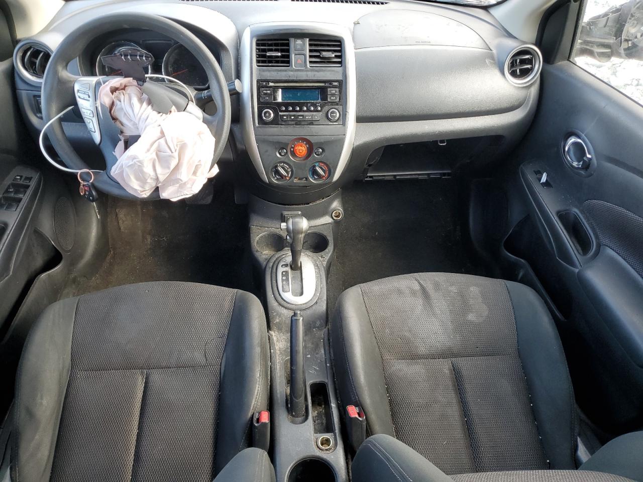 NISSAN VERSA S