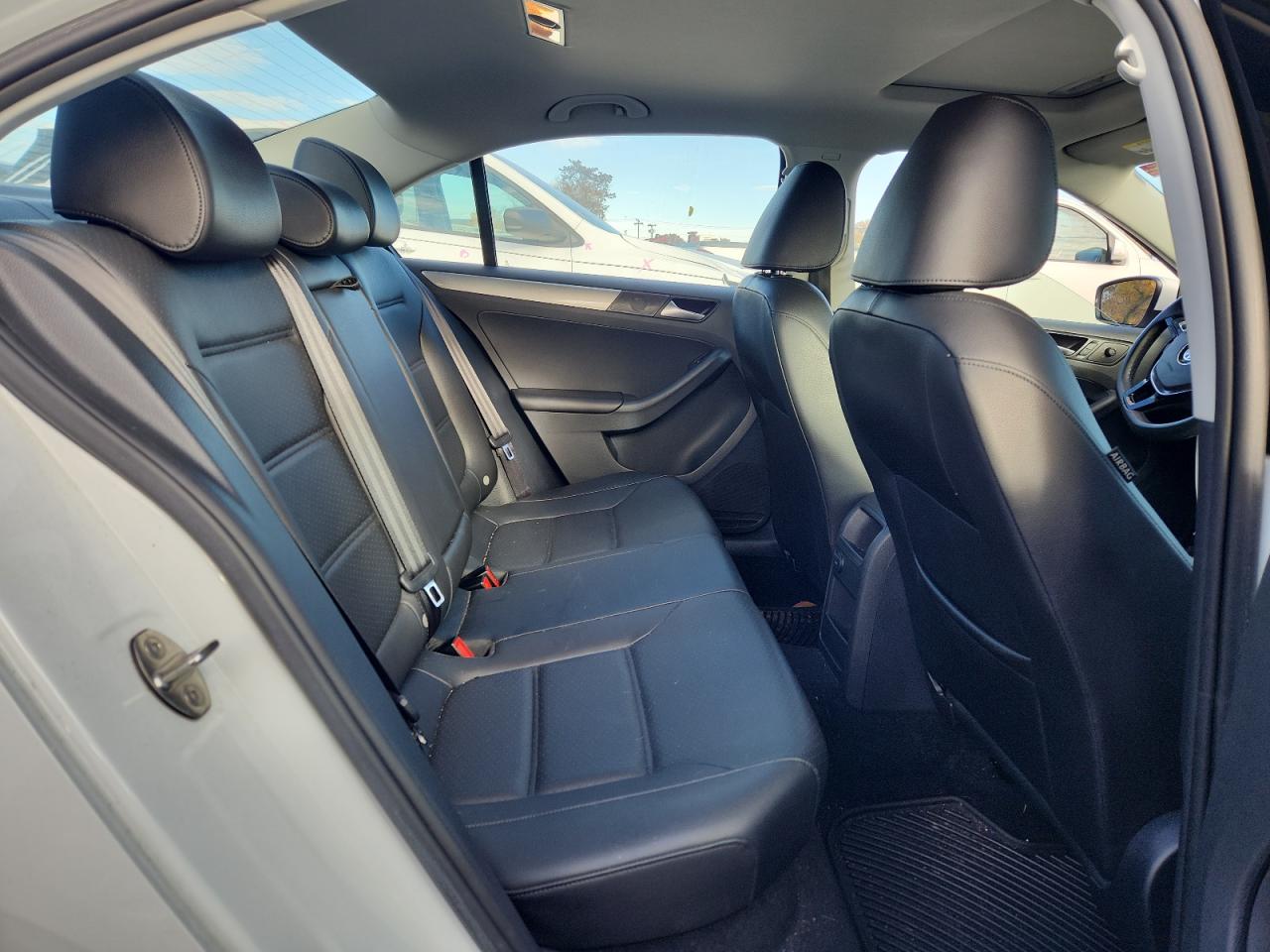 Lot #3302796954 2017 VOLKSWAGEN JETTA SE