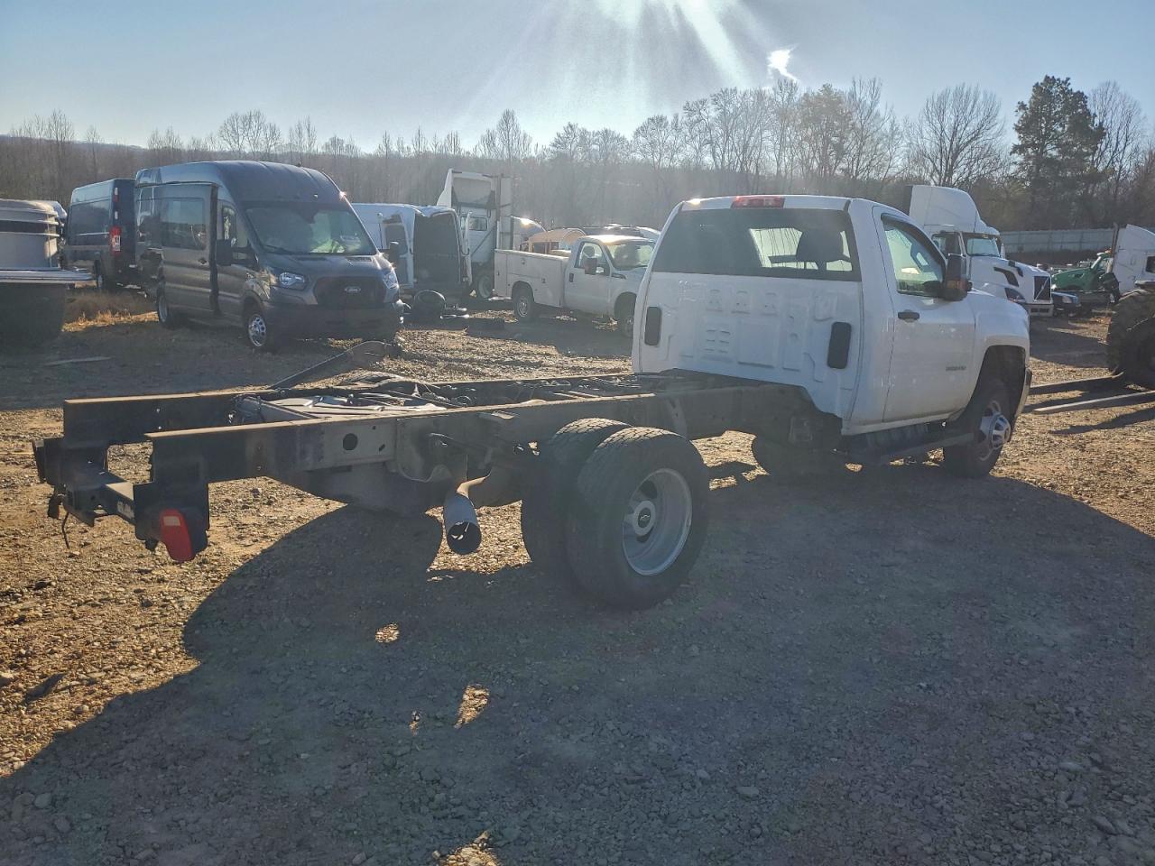 Lot #3297099518 2019 CHEVROLET 3500HD