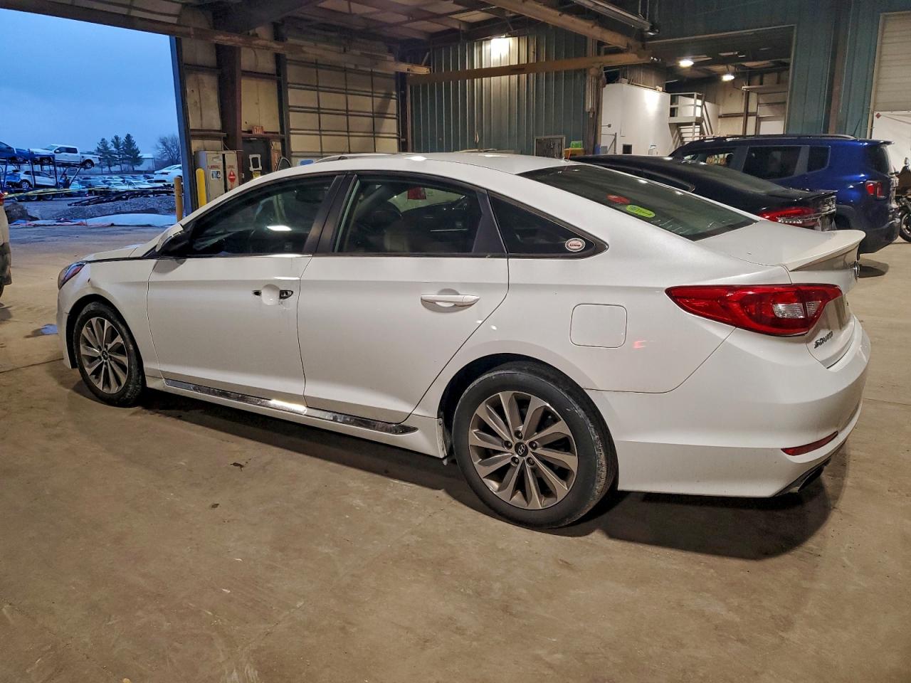 HYUNDAI SONATA SPORT