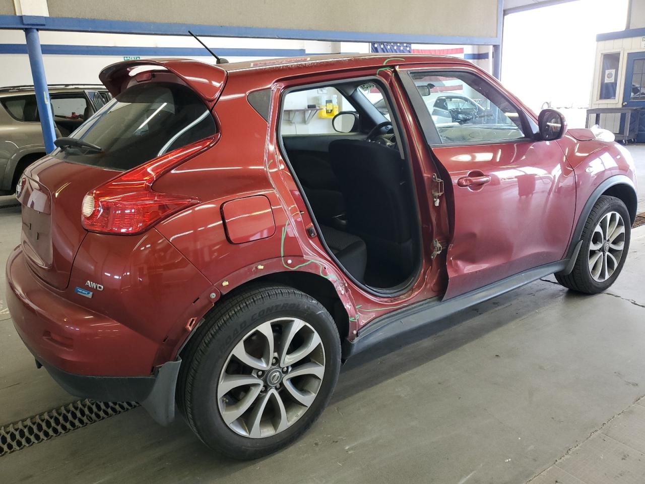 NISSAN JUKE S