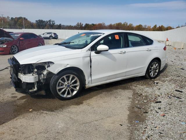 Global Auto Auctions: 2017 FORD FUSION SE