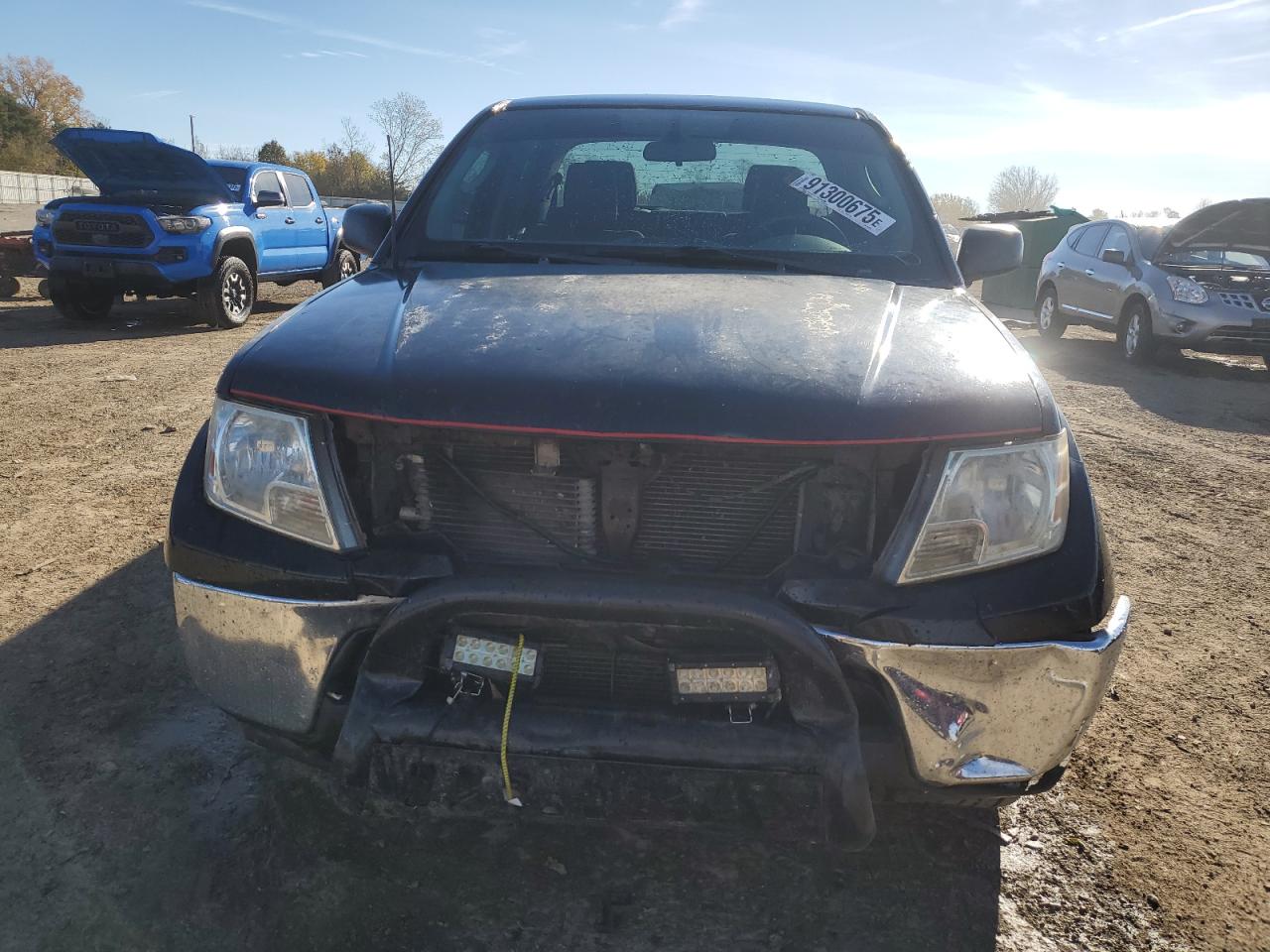 NISSAN FRONTIER CREW CAB SE