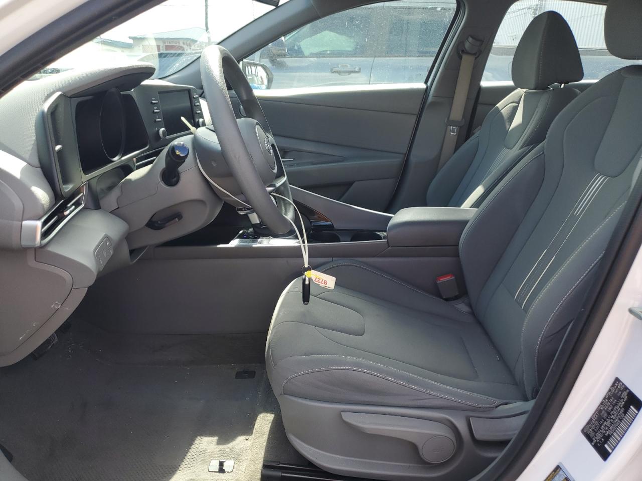 HYUNDAI ELANTRA BLUE