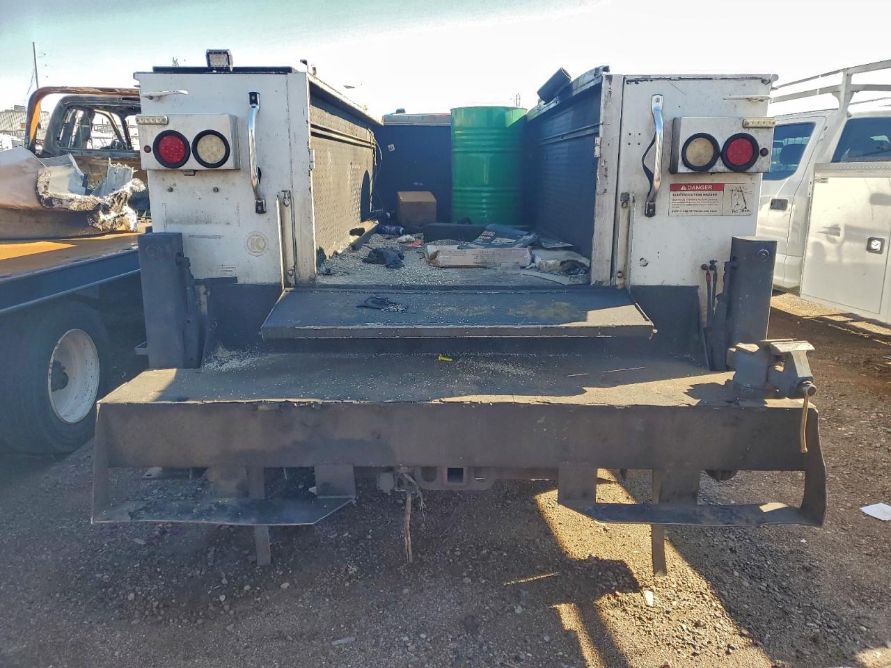 FORD F-550 SUPER DUTY