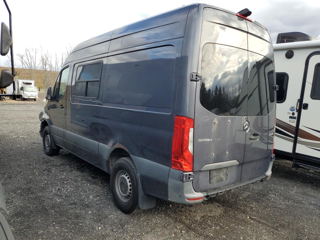 MERCEDES-BENZ SPRINTER 2500
