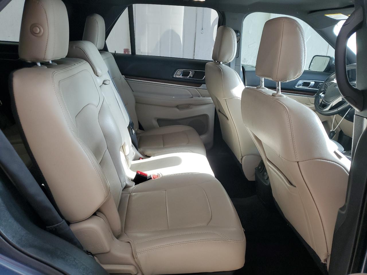 FORD EXPLORER LIMITED