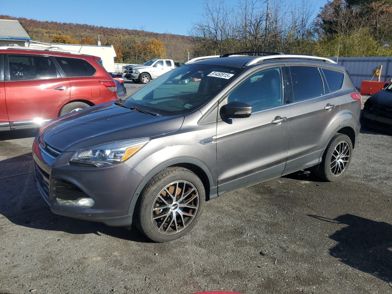 FORD ESCAPE TITANIUM