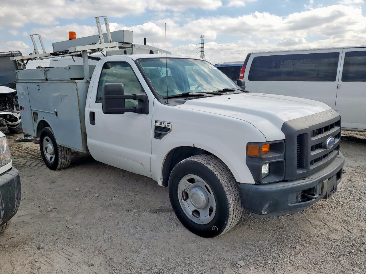 Lot #3281388009 2008 FORD F350 SRW S