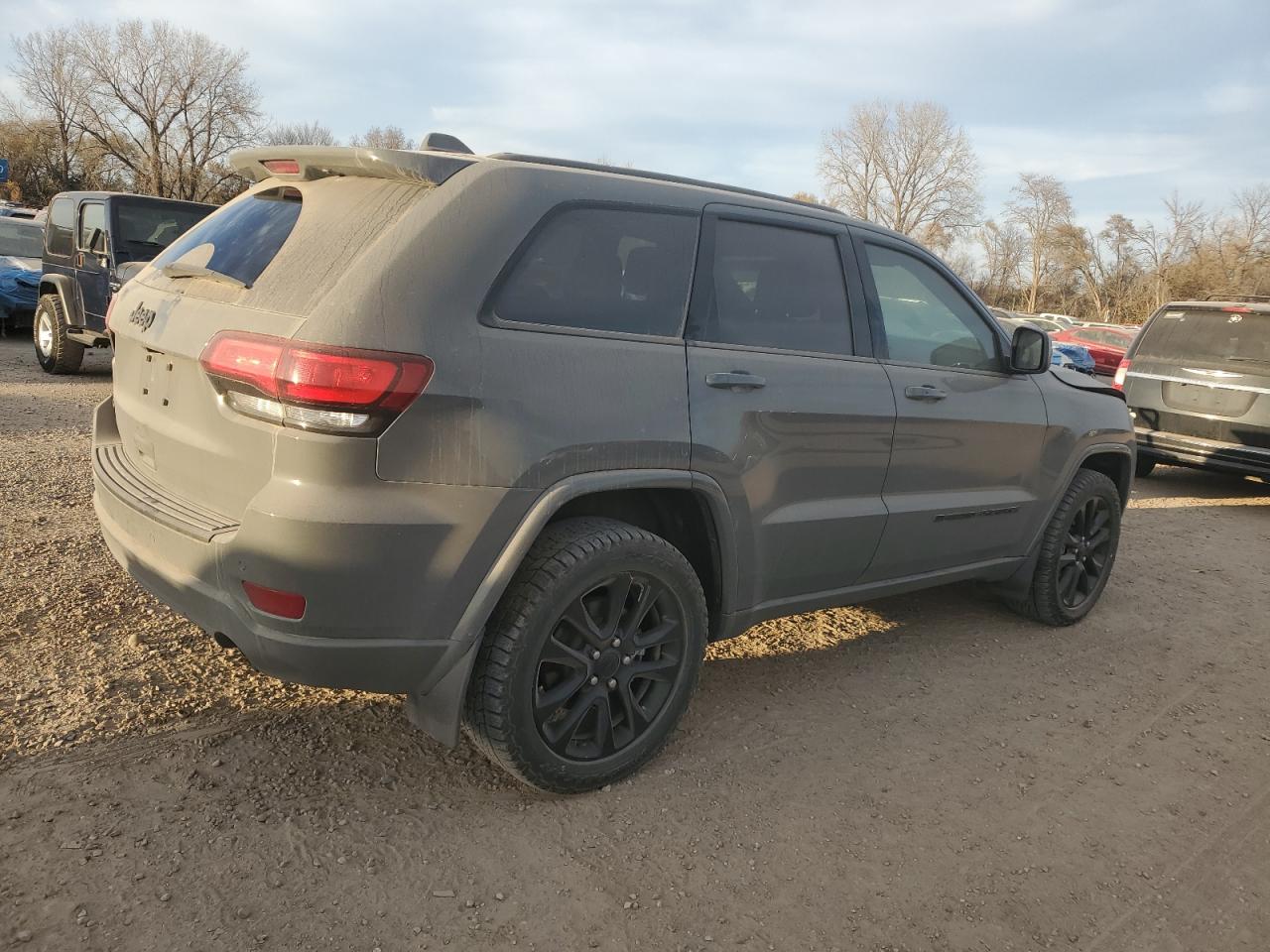 JEEP GRAND CHEROKEE LAREDO E
