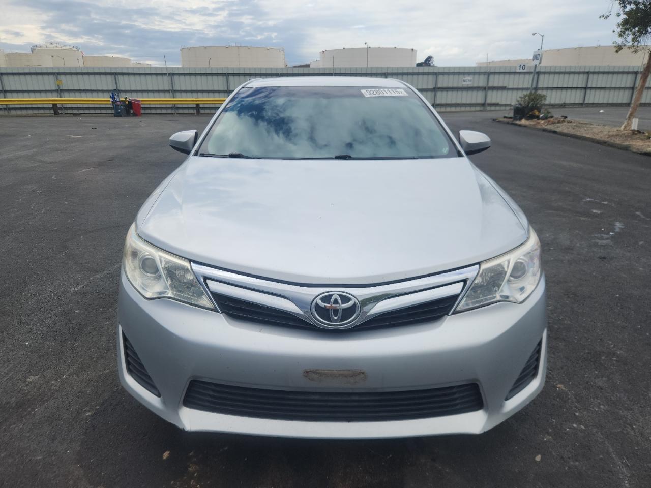 TOYOTA CAMRY BASE