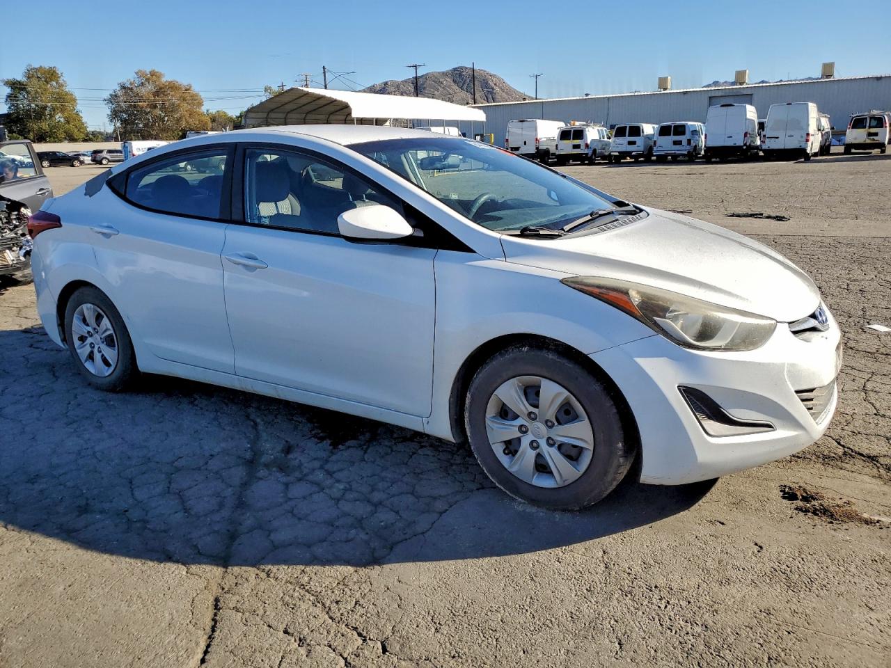 Lot #3302930617 2016 HYUNDAI ELANTRA SE