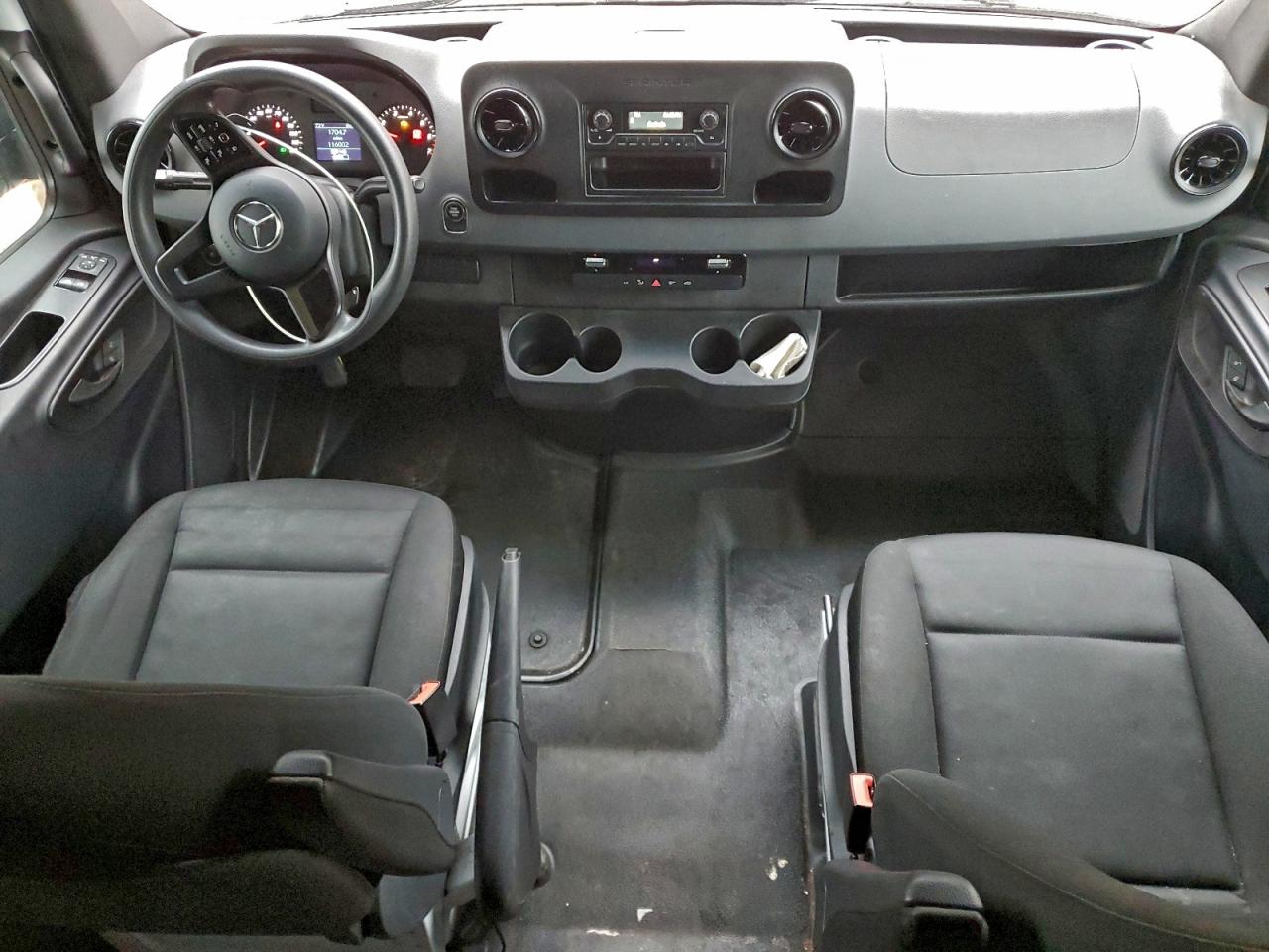 MERCEDES-BENZ SPRINTER 2500