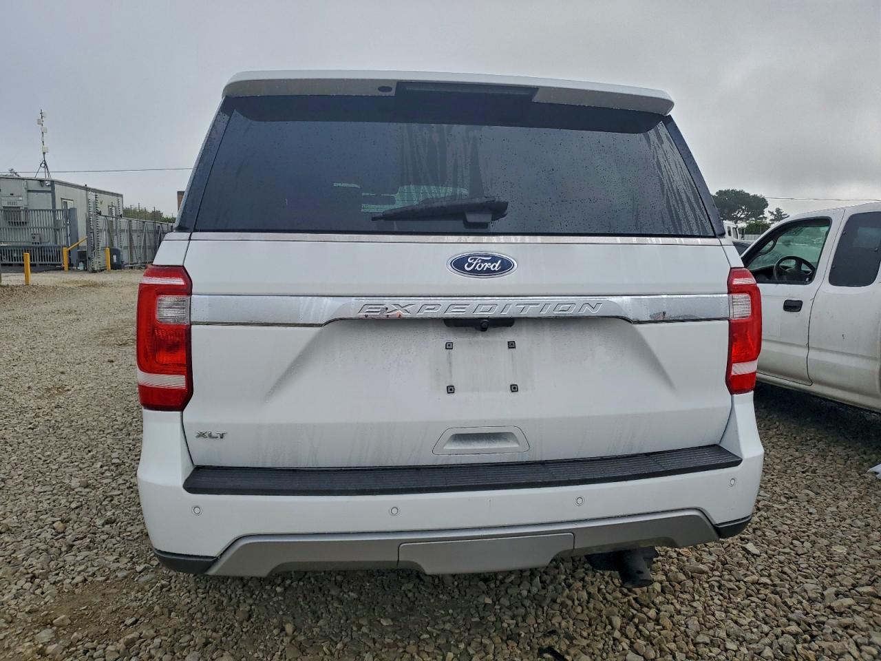 FORD EXPEDITION XLT