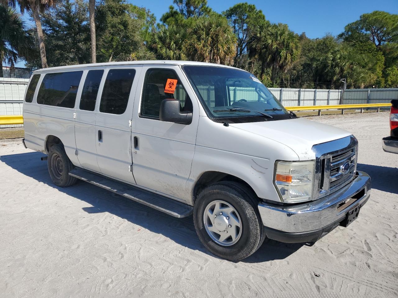 FORD ECONOLINE E350 SUPER DUTY WAGON