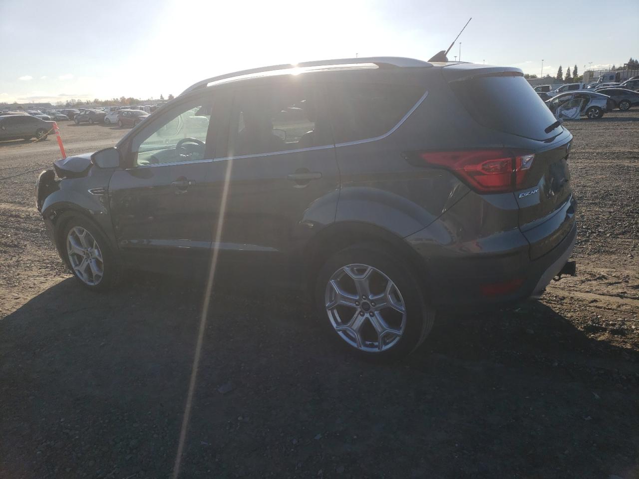 FORD ESCAPE TITANIUM