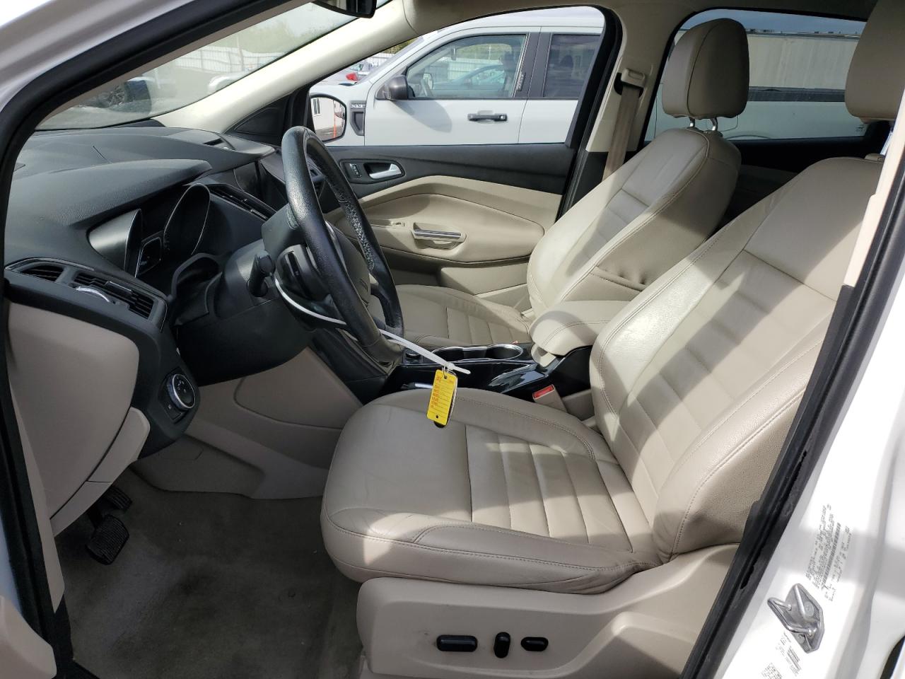 FORD ESCAPE TITANIUM