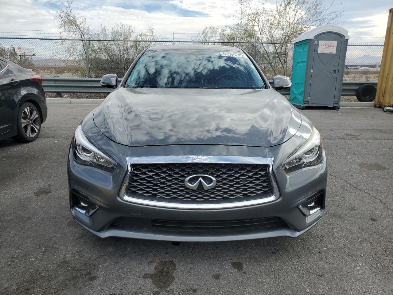 INFINITI Q50 LUXE