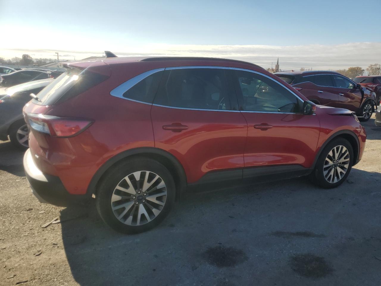 FORD ESCAPE TITANIUM