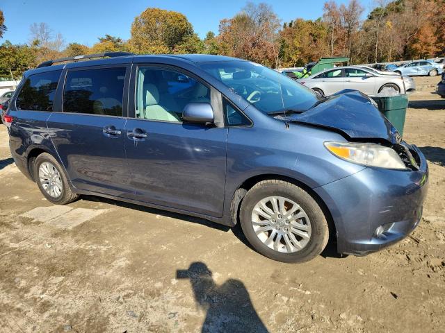 2014 TOYOTA SIENNA XLE #3286731307