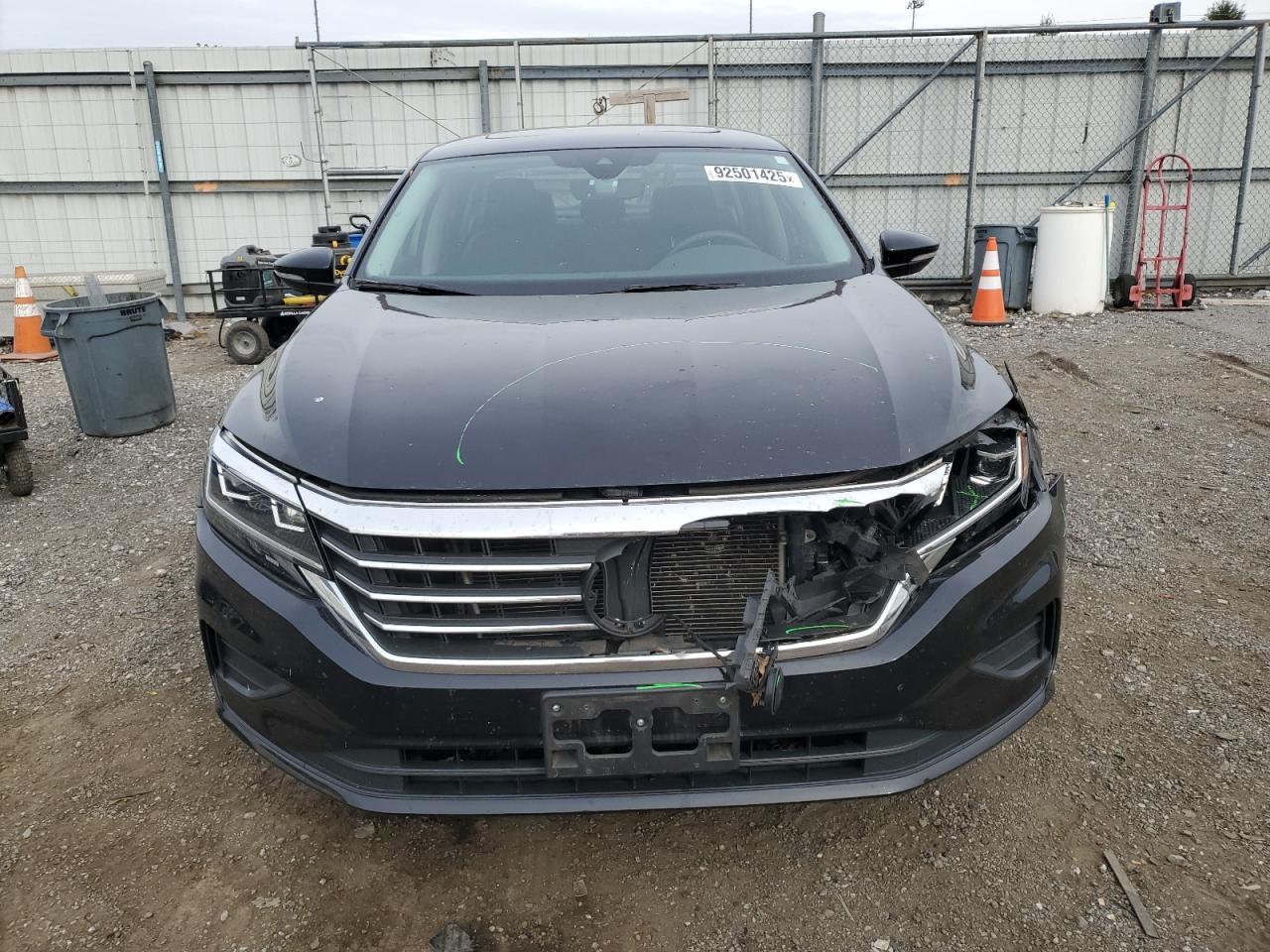 VOLKSWAGEN PASSAT SE