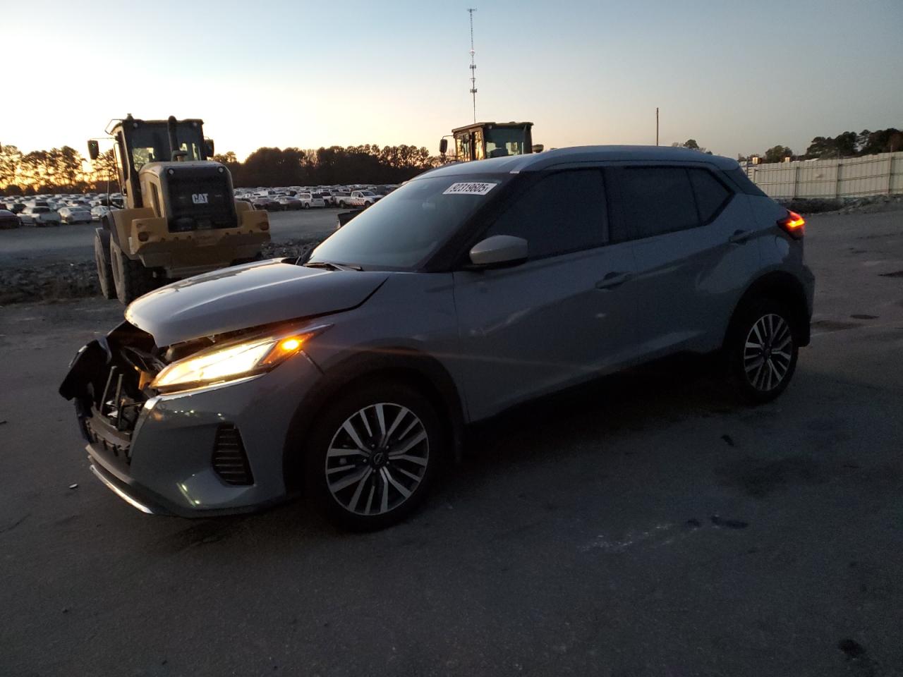 NISSAN KICKS SV