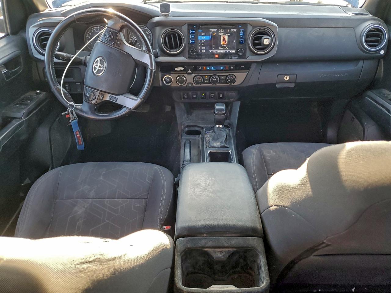 TOYOTA TACOMA DOUBLE CAB