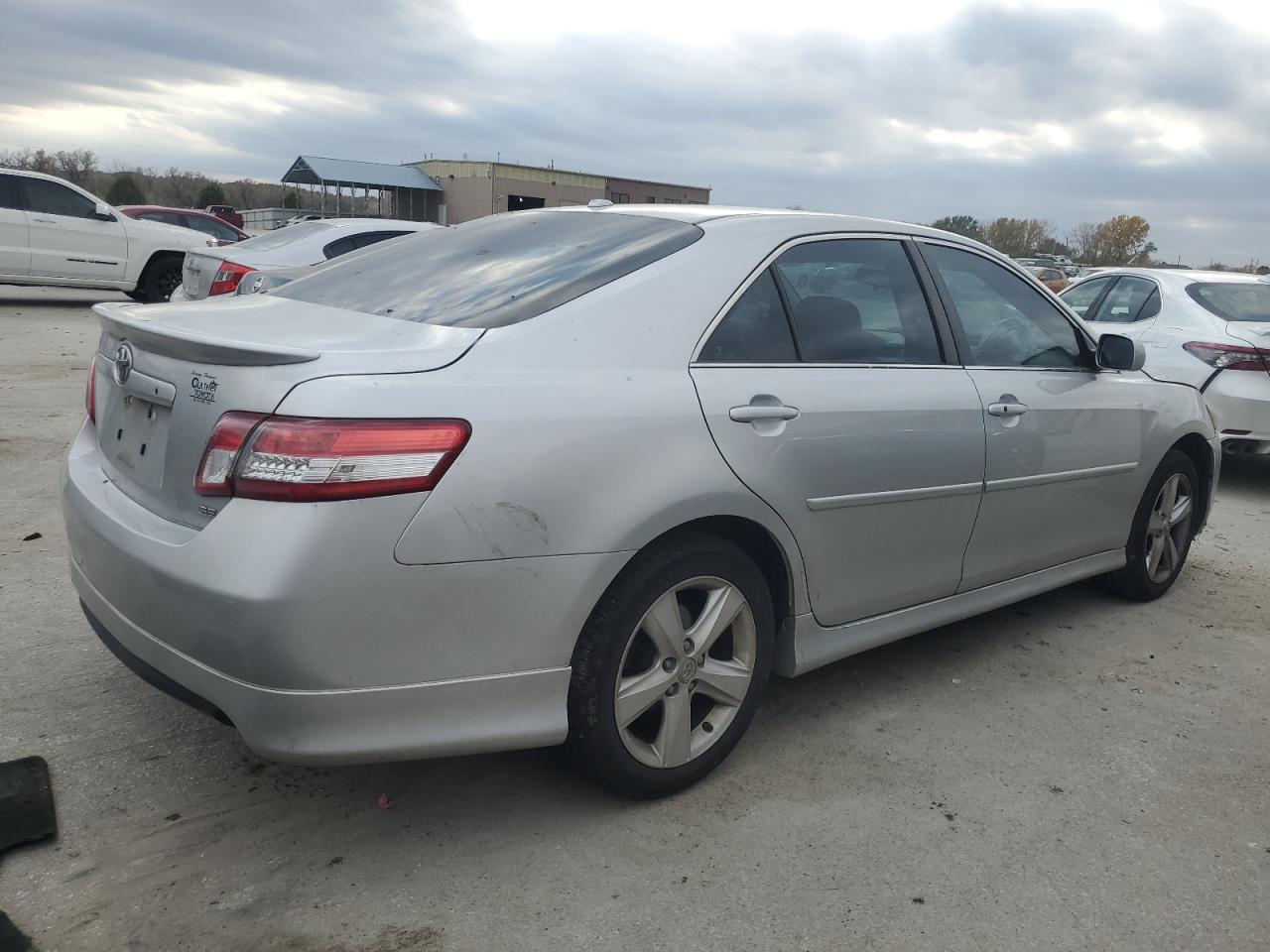 Lot #3303699024 2011 TOYOTA CAMRY SE