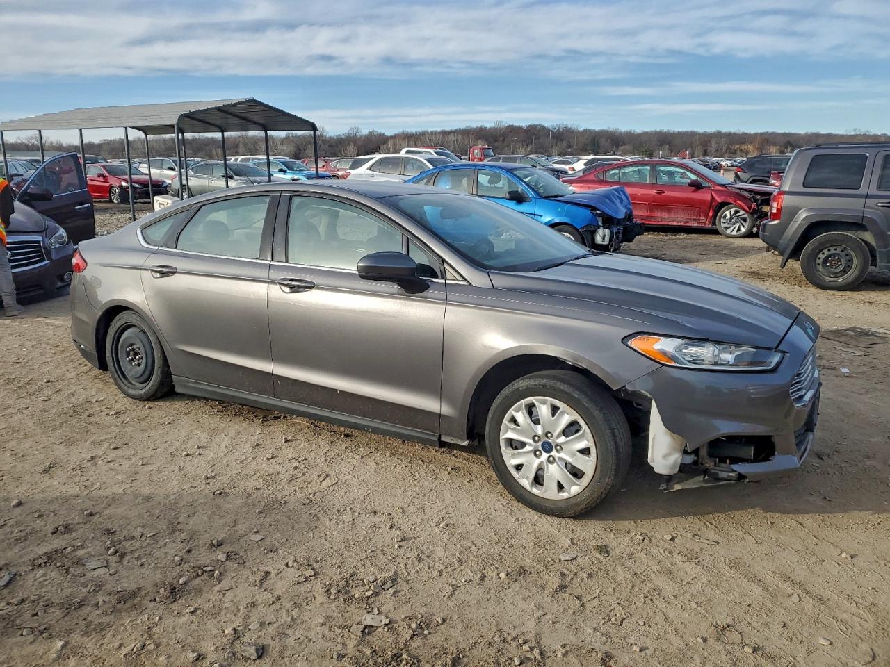 FORD FUSION S
