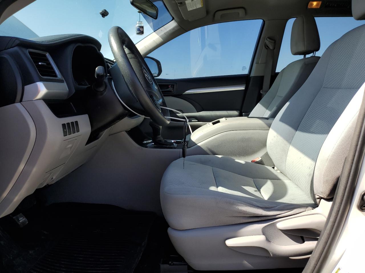 TOYOTA HIGHLANDER LE