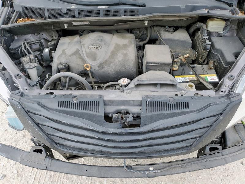 2017 TOYOTA SIENNA #3291210972